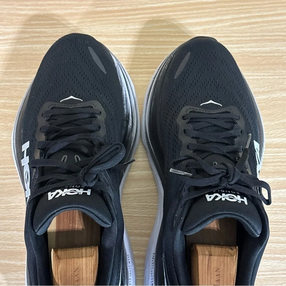 HOKA Bondi 8 Wide Women’s 11D Black White Running Shoes